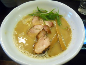 にぼし白湯麺